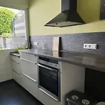Haus Uebernachtenswert Mosel 아파트 *