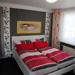 Haus Uebernachtenswert Mosel * Cochem