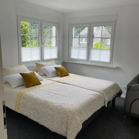 Haus Uebernachtenswert Mosel Апартаменты