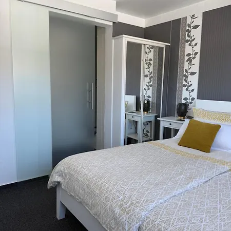 Apartment Haus Uebernachtenswert Mosel