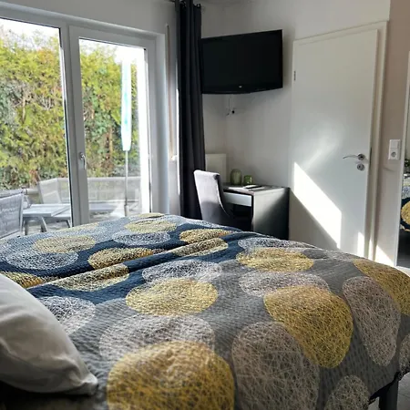 Haus Uebernachtenswert Mosel Кохем