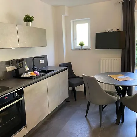 Haus Uebernachtenswert Mosel Apartment Cochem