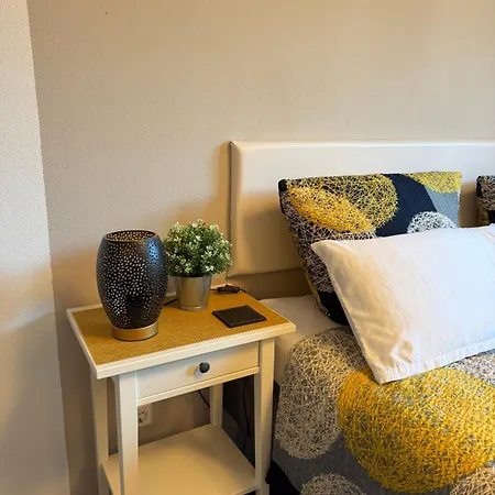 Haus Uebernachtenswert Mosel *