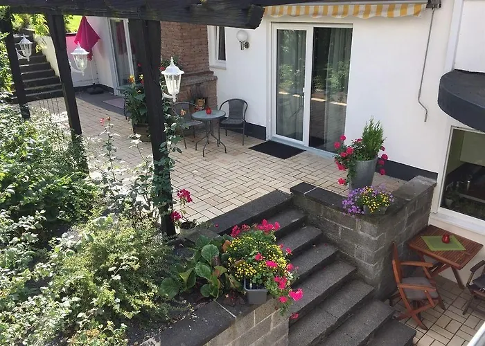 Haus Uebernachtenswert Mosel Cochem